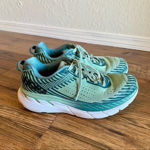 Hoka Clifton 5 Teal (Women’s sz 8)